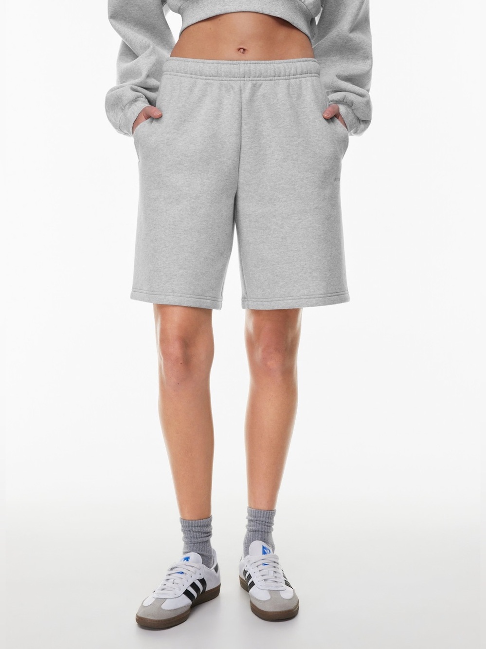 Aritzia Cozy Fleece Mega Bermuda Sweatshort in Heather Chrome XL